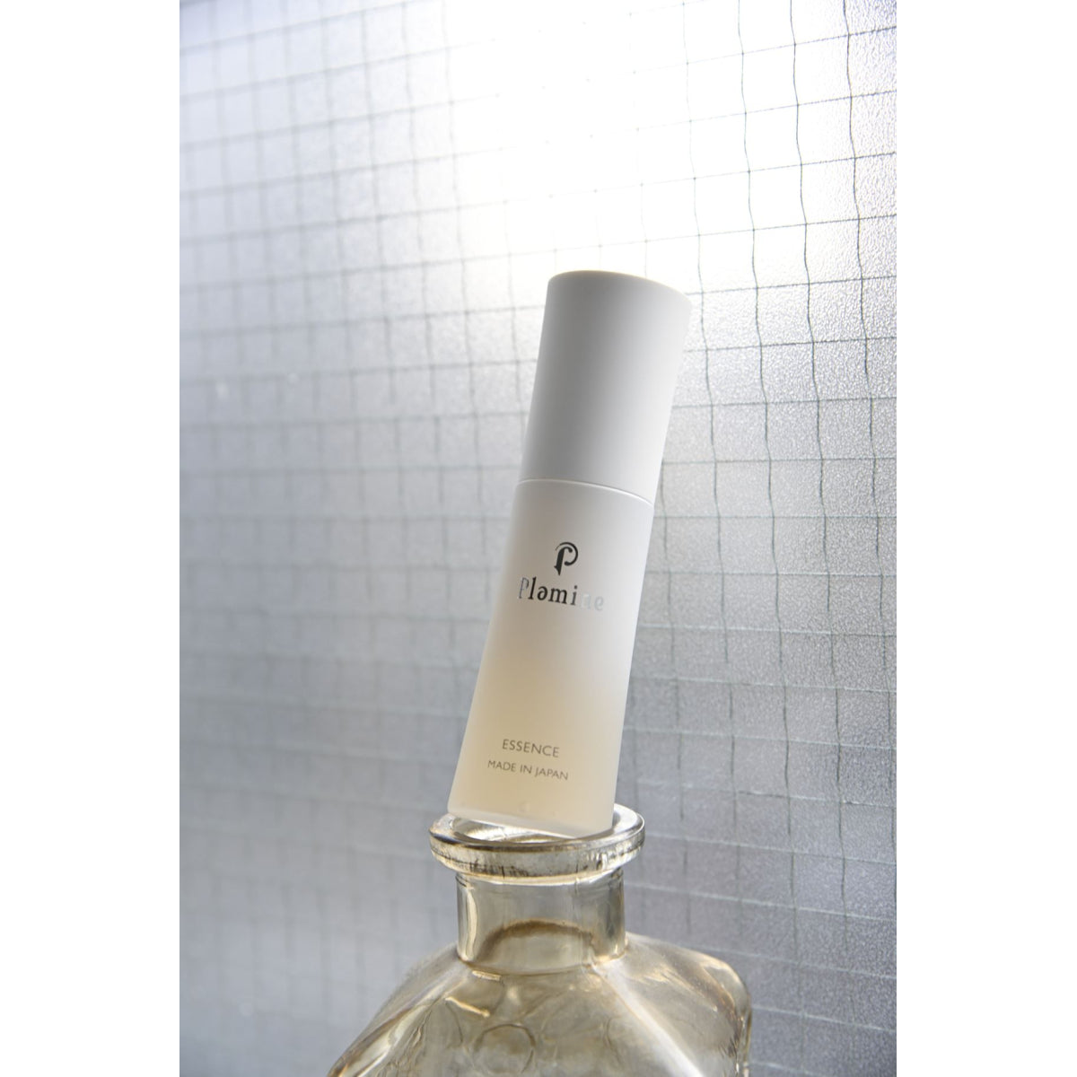 Plamine Essence
